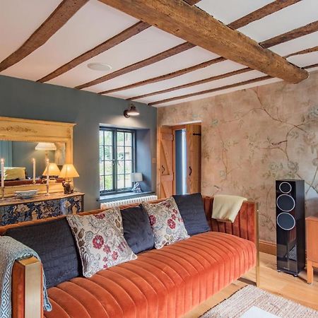 Villa Bacchus Canterbury Exterior foto