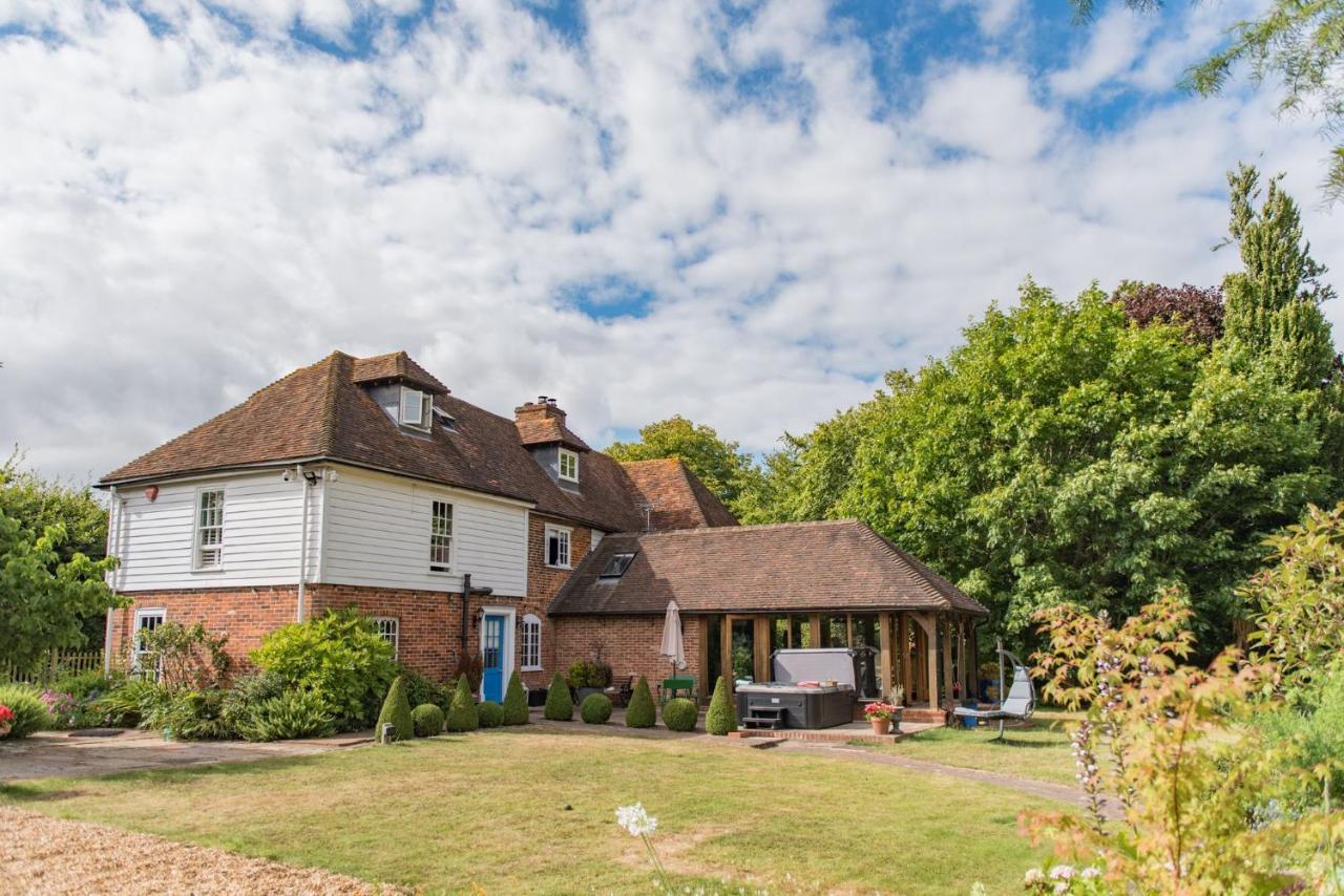 Villa Bacchus Canterbury Exterior foto