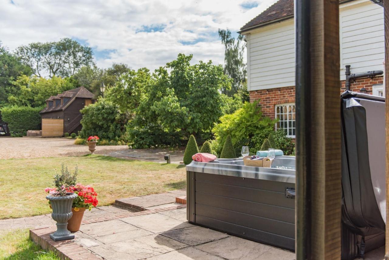 Villa Bacchus Canterbury Exterior foto