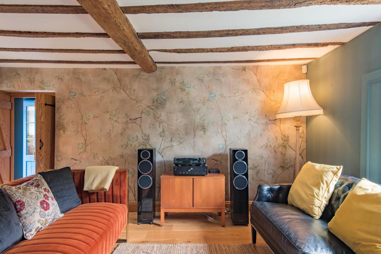 Villa Bacchus Canterbury Exterior foto