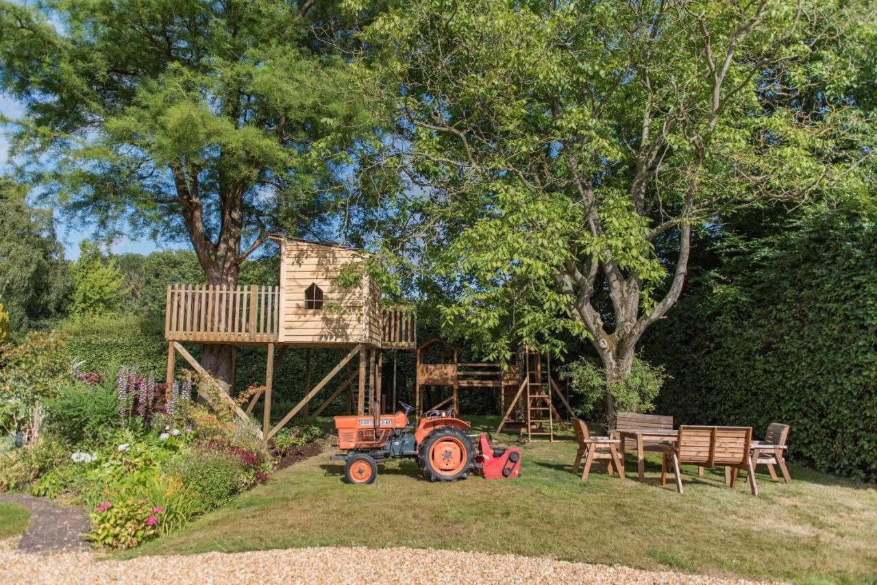 Villa Bacchus Canterbury Exterior foto