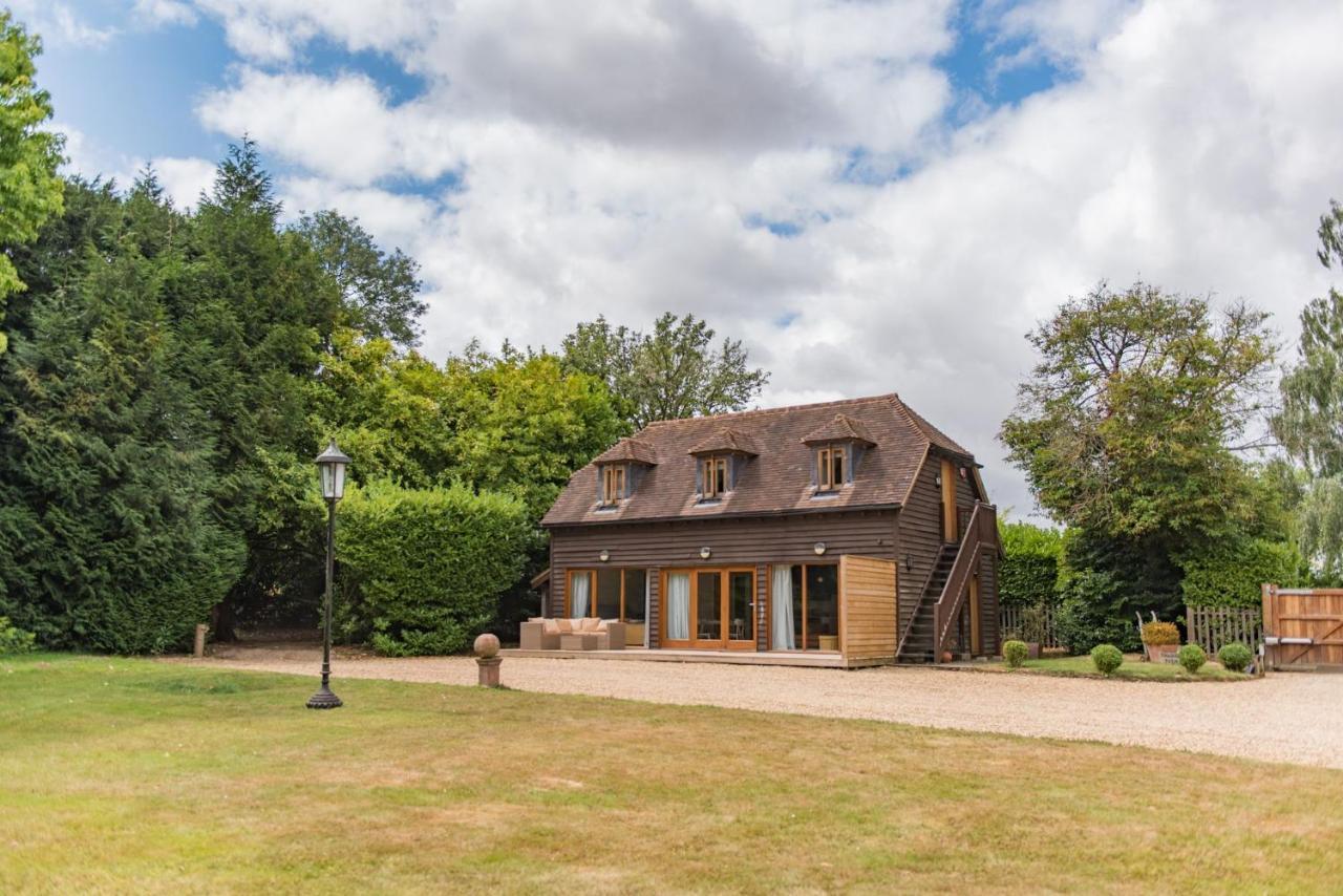 Villa Bacchus Canterbury Exterior foto